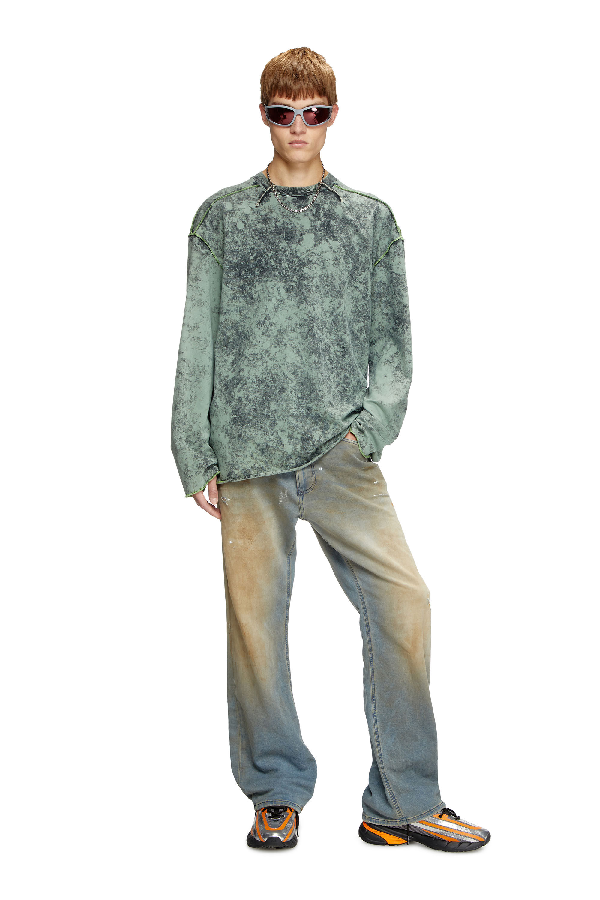 Diesel - T-CRAHOR-LS-R1, Man's Treated long-sleeve T-shirt in Green - 1