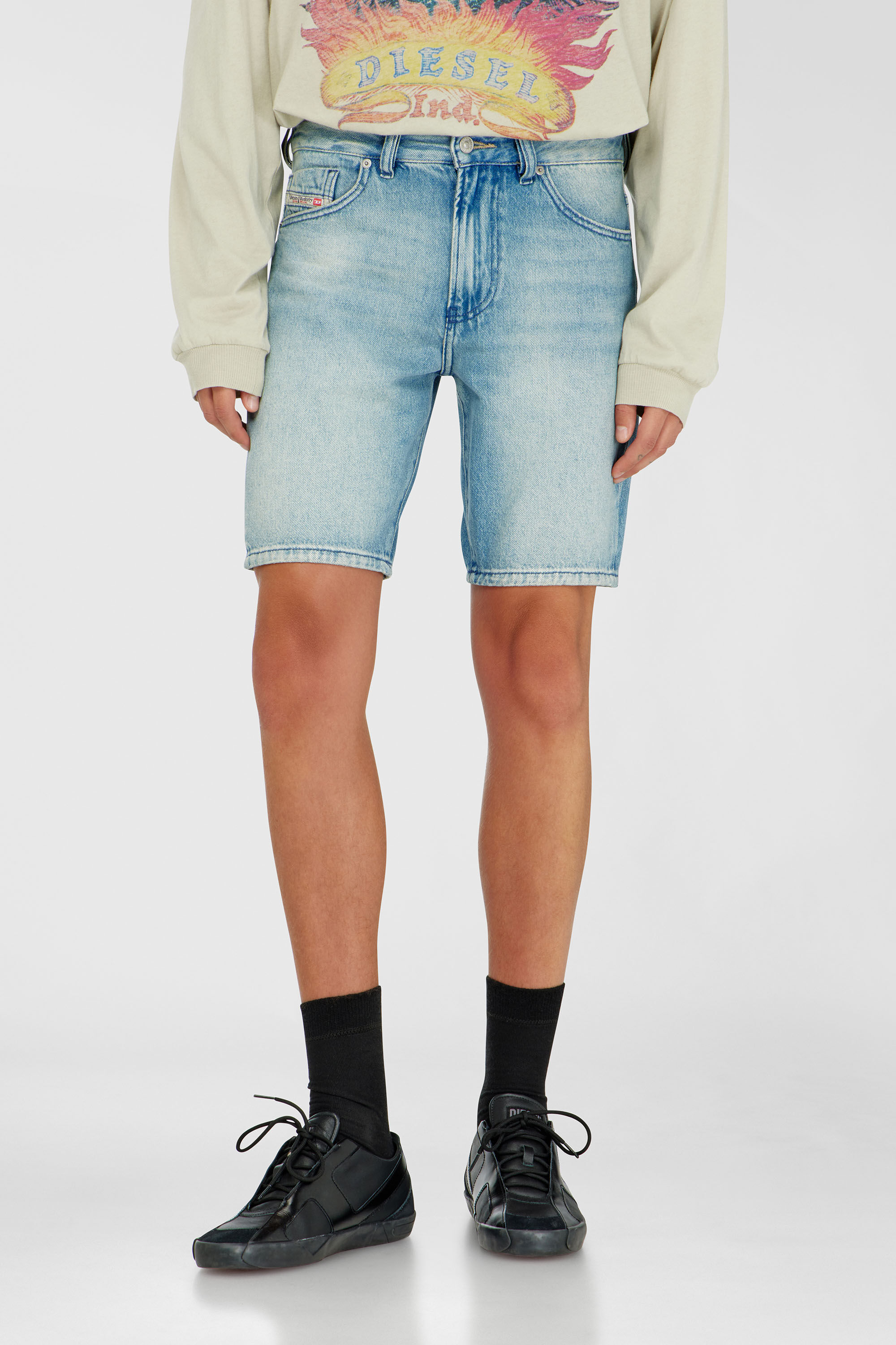Diesel - D-FIN, Man's Slim denim shorts with organic cotton in Light Blue - 3