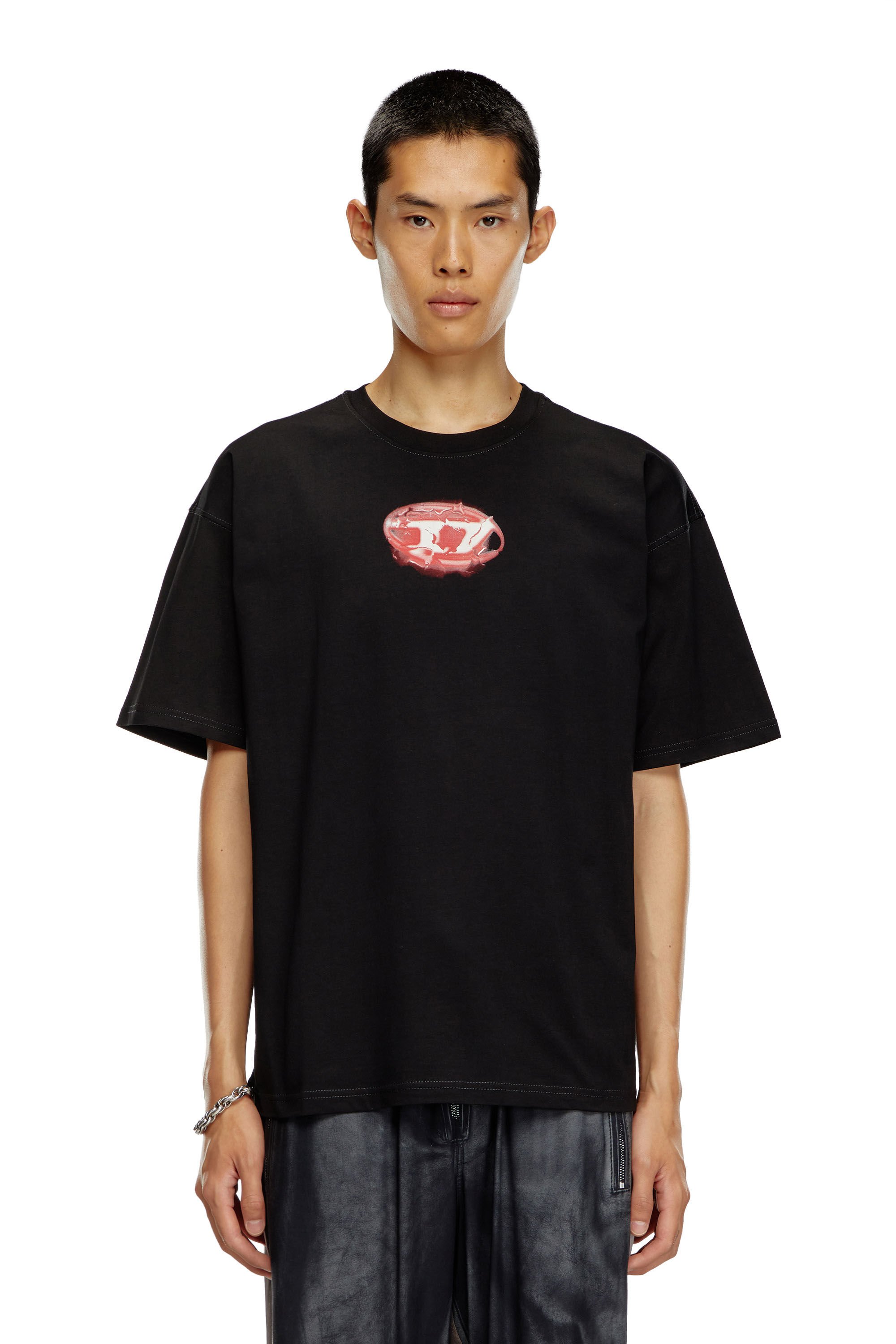 Diesel - T-BOXT-K3, Man T-shirt with glowing-effect logo in Black - Image 5