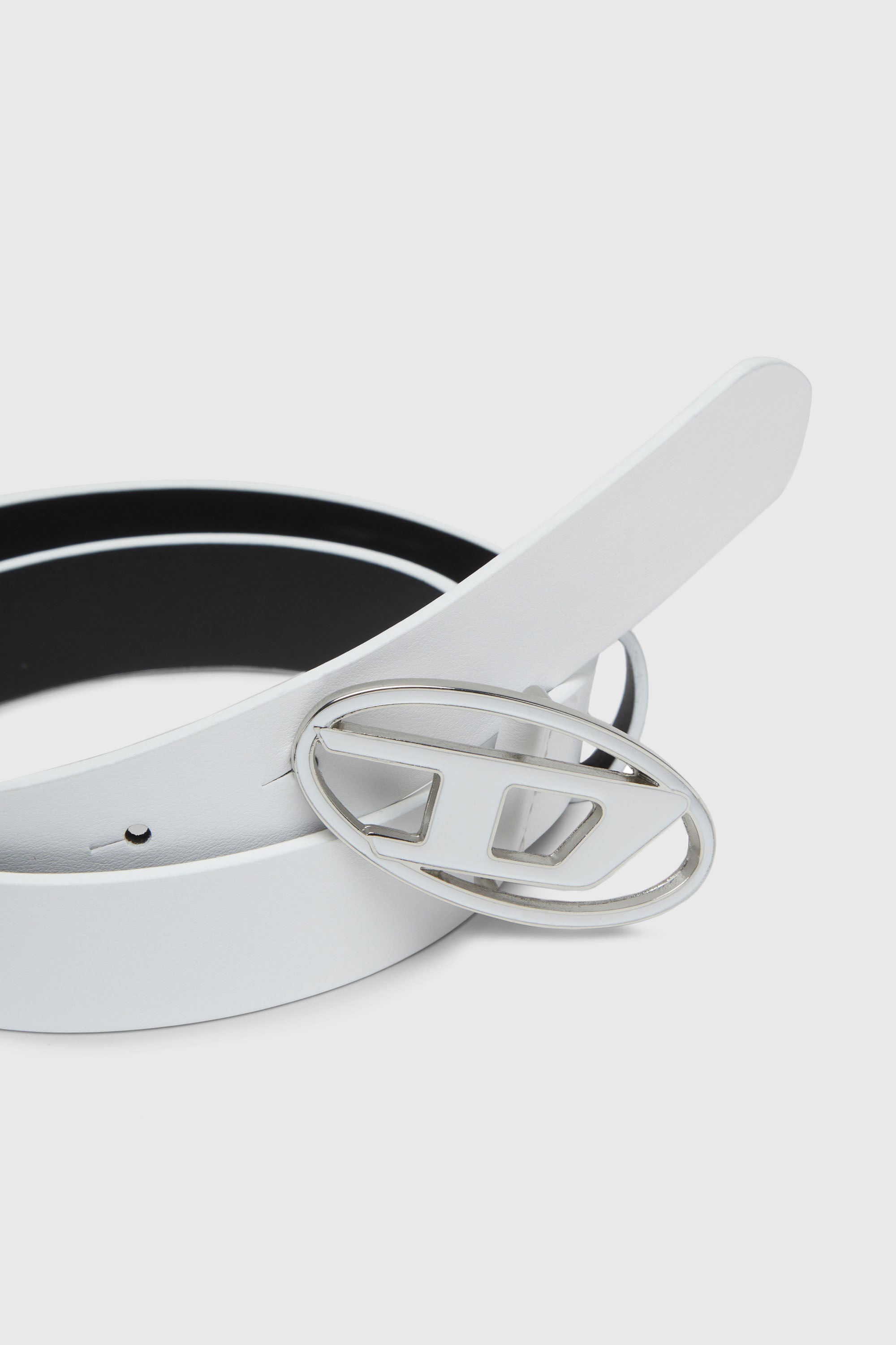 Diesel - B-1DR 25, Woman's 2.4cm leather belt with enamelled Oval D buckle in White - 3
