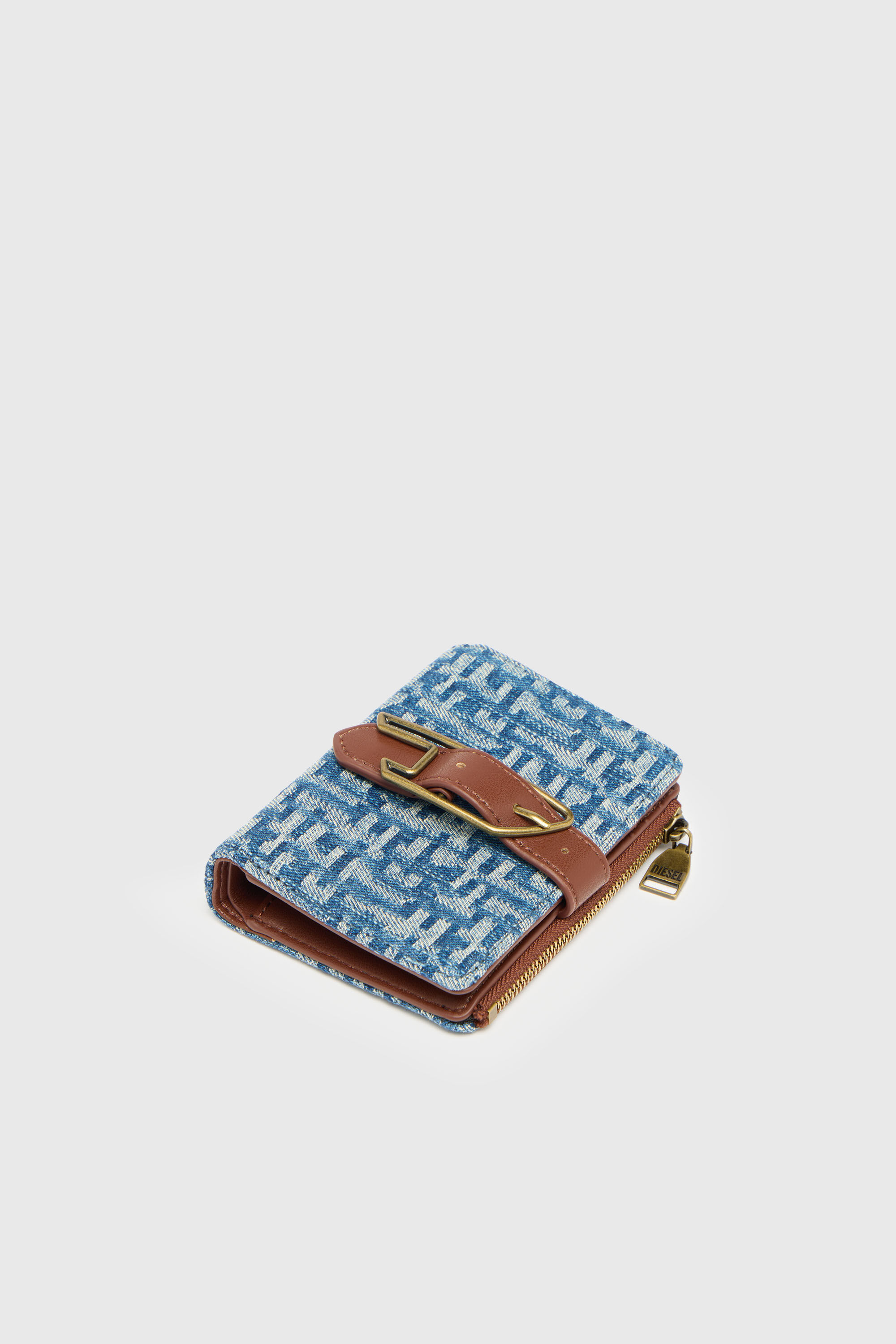 Diesel - D-LINE BI FOLD ZIP II, Woman's Bi-fold wallet in monogram denim with belt detail in Blue - 4