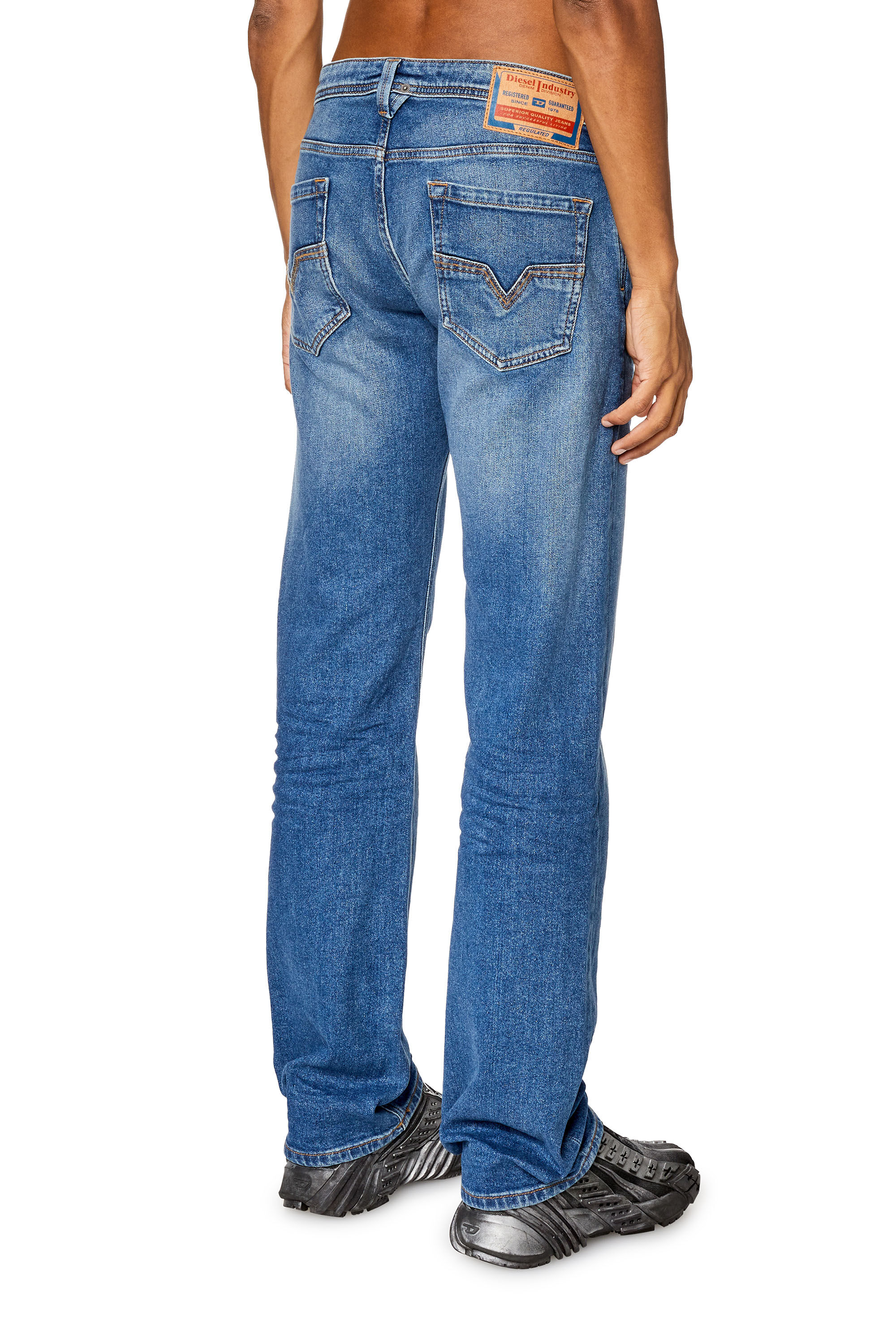 Diesel - Straight Jeans 1985 Larkee 0ENAT, Medium blue - Image 4