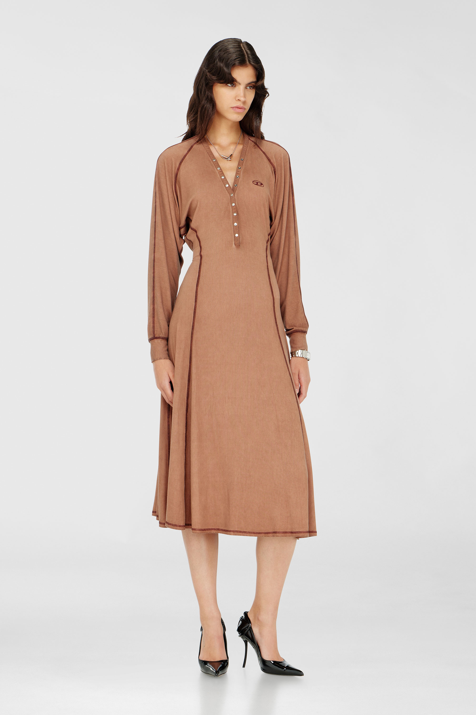 Diesel - D-ISERINA, Woman's Midi dress in ribbed jersey with batwing sleeves in Light Brown - 1