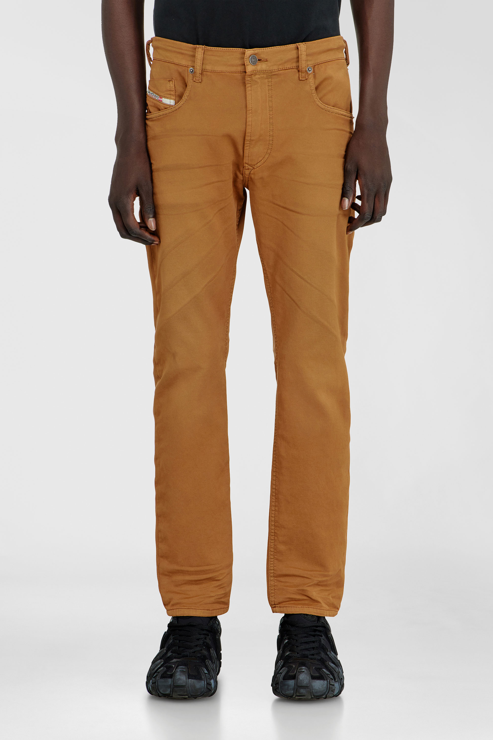 Diesel - Man's Regular 2032 D-Krooley-BW Joggjeans&reg; 0670M, Camel - 1