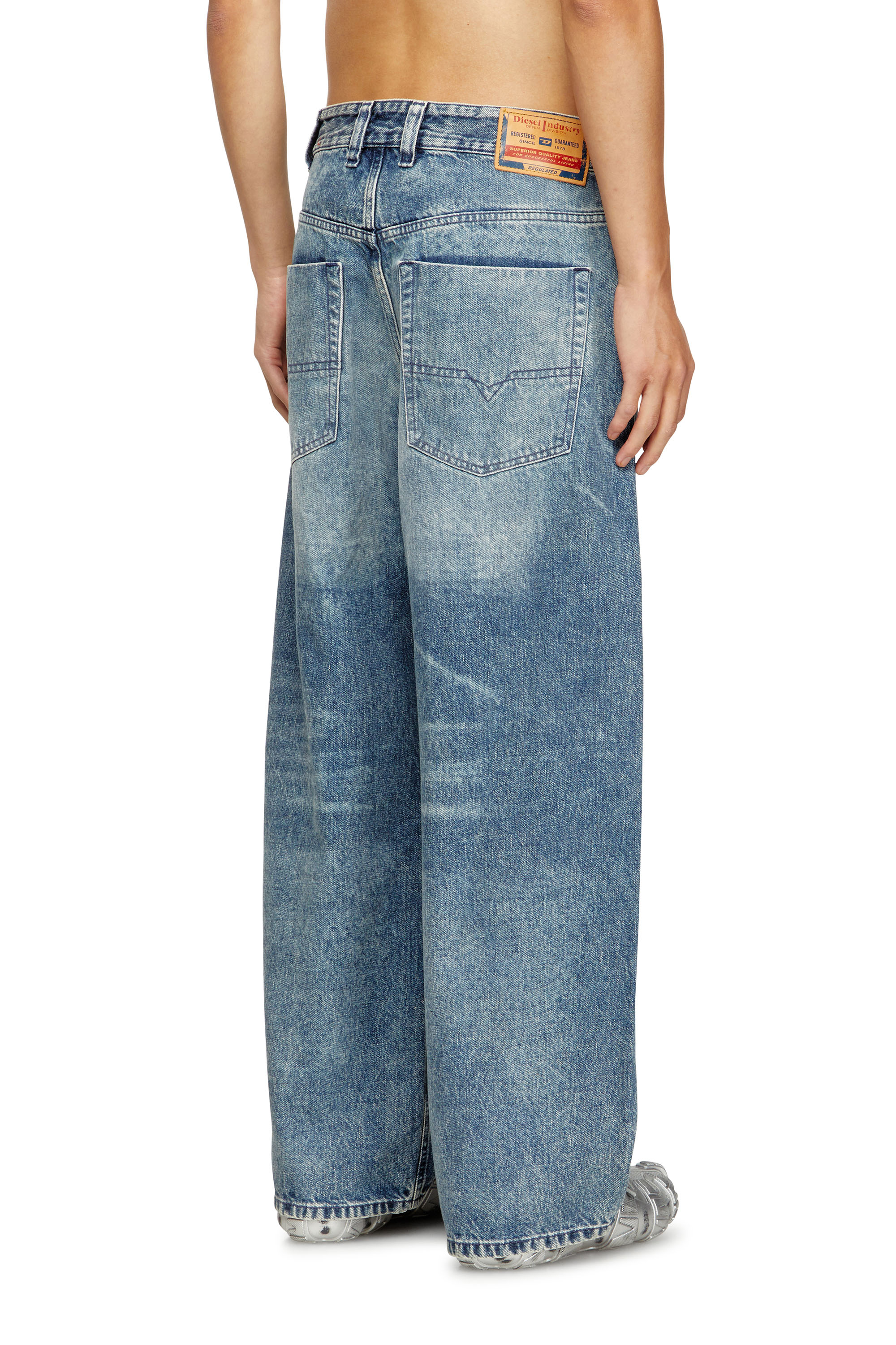 Relaxed Jeans 1997 D-Enim 007DA, Light Blue Diesel - Unisex's Relaxed Jeans 1997 D-Enim 007DA, Light Blue - 4