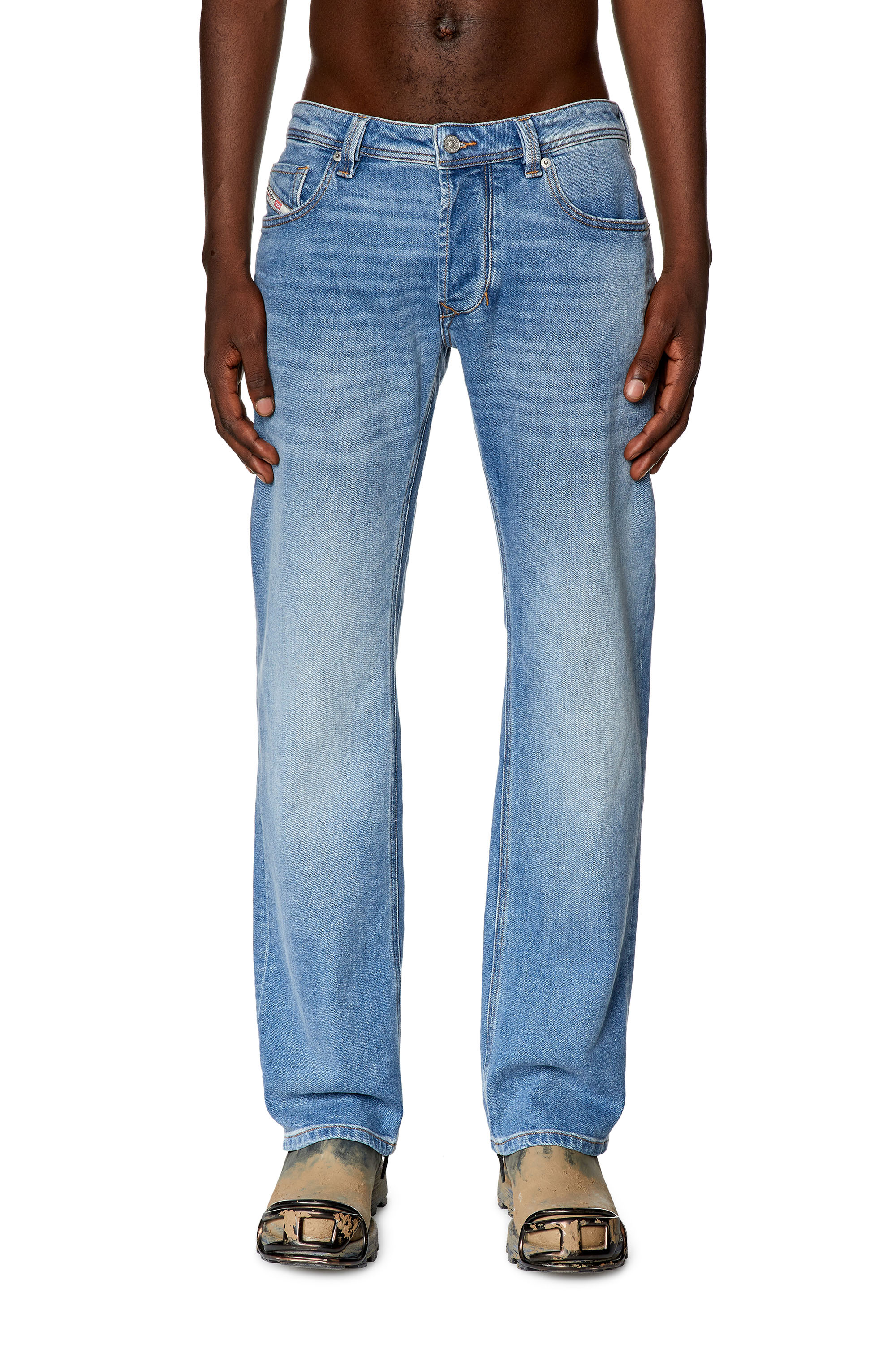 Diesel - Straight Jeans 1985 Larkee 0ENAS, Light Blue - Image 1