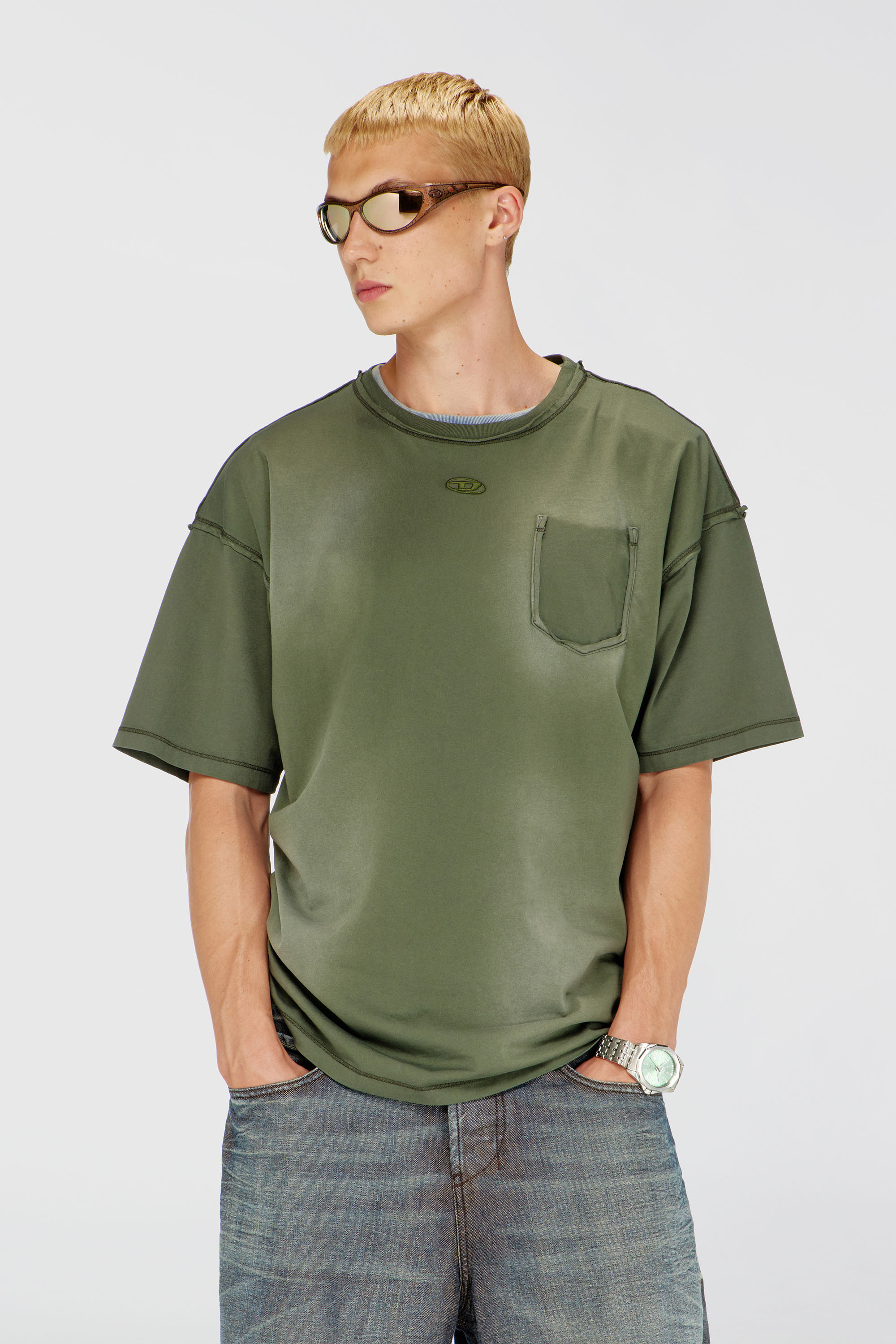 Diesel - T-POCK, Man's Faded T-shirt with ripped pocket detail in Military Green - 3