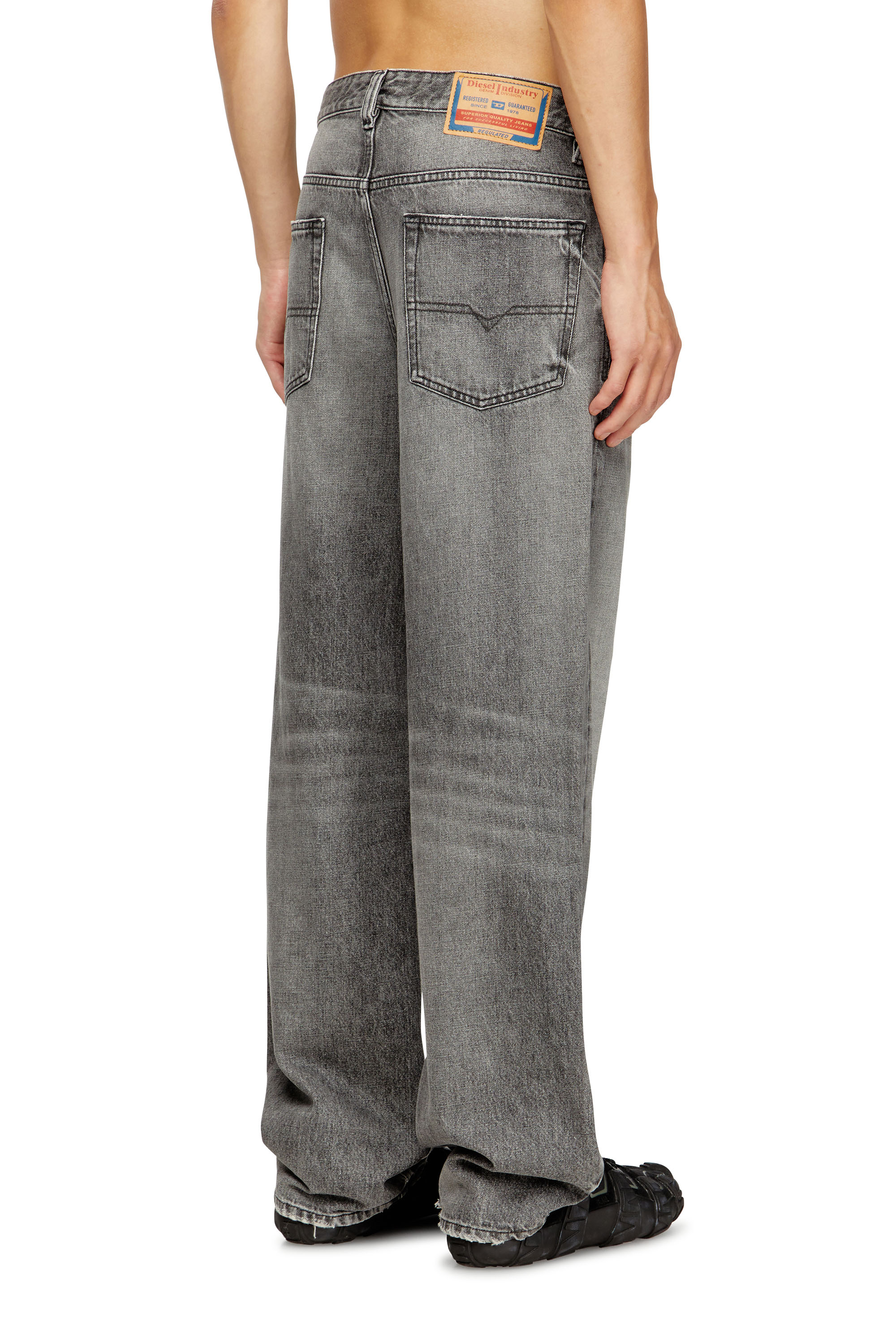 Diesel - Man's Relaxed Jeans 2001 D-Macro 007AW, Grey - 4