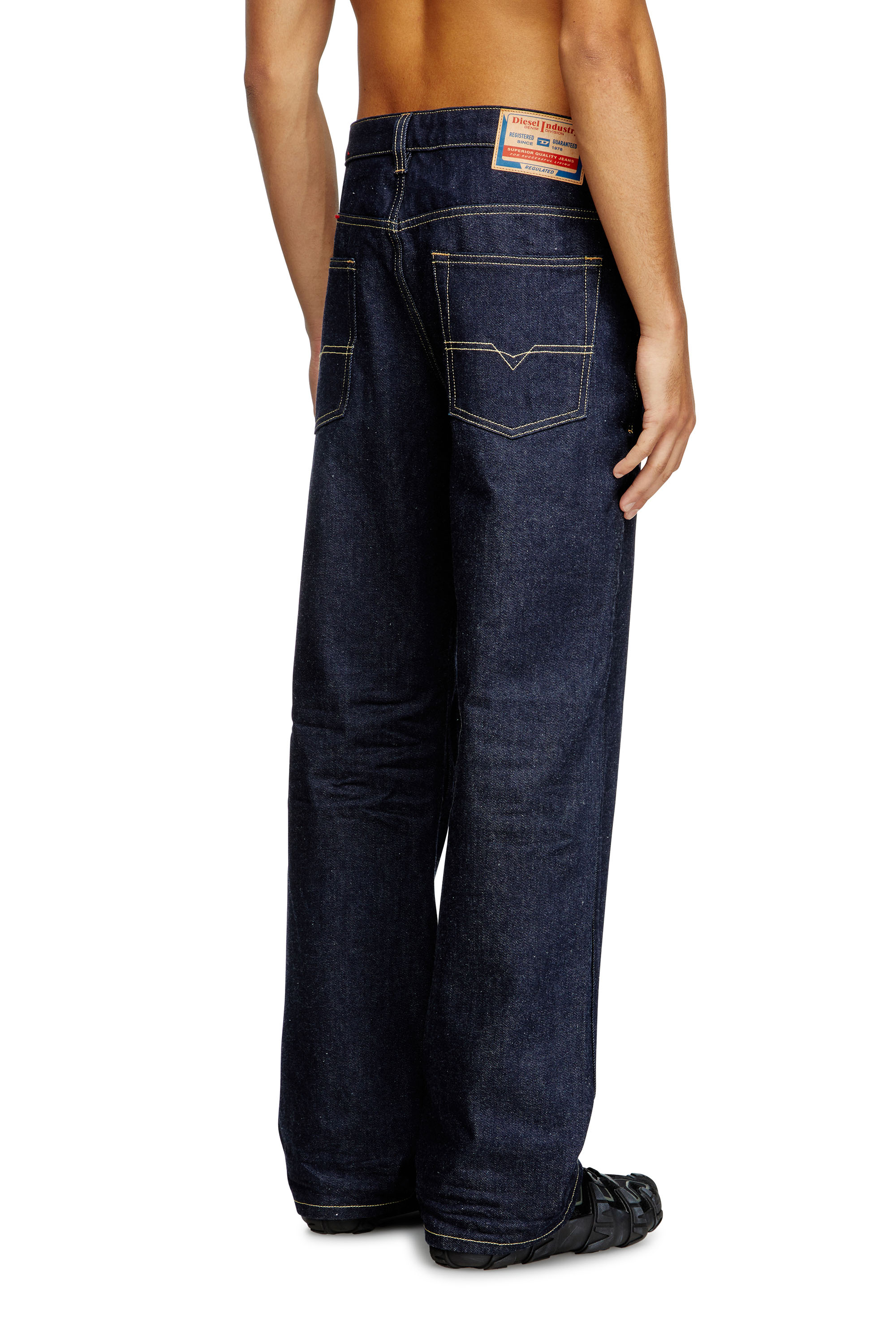 Relaxed Jeans 2001 D-Macro 0GRDV, Dark Blue Diesel - Man's Relaxed Jeans 2001 D-Macro 0GRDV, Dark Blue - 4