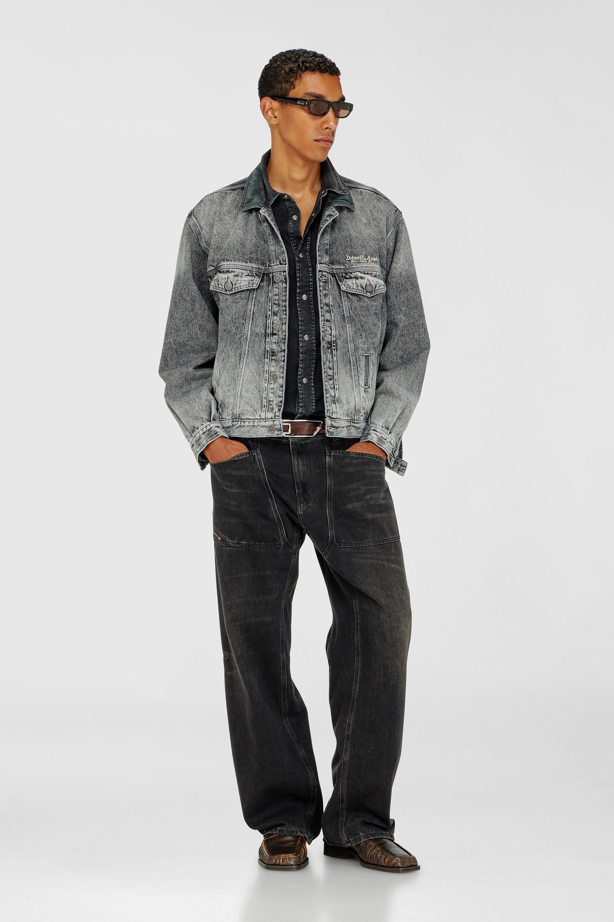 Diesel - D-DENVER-S, Unisex's Denim trucker jacket with tonal leather trims in Grey - 2