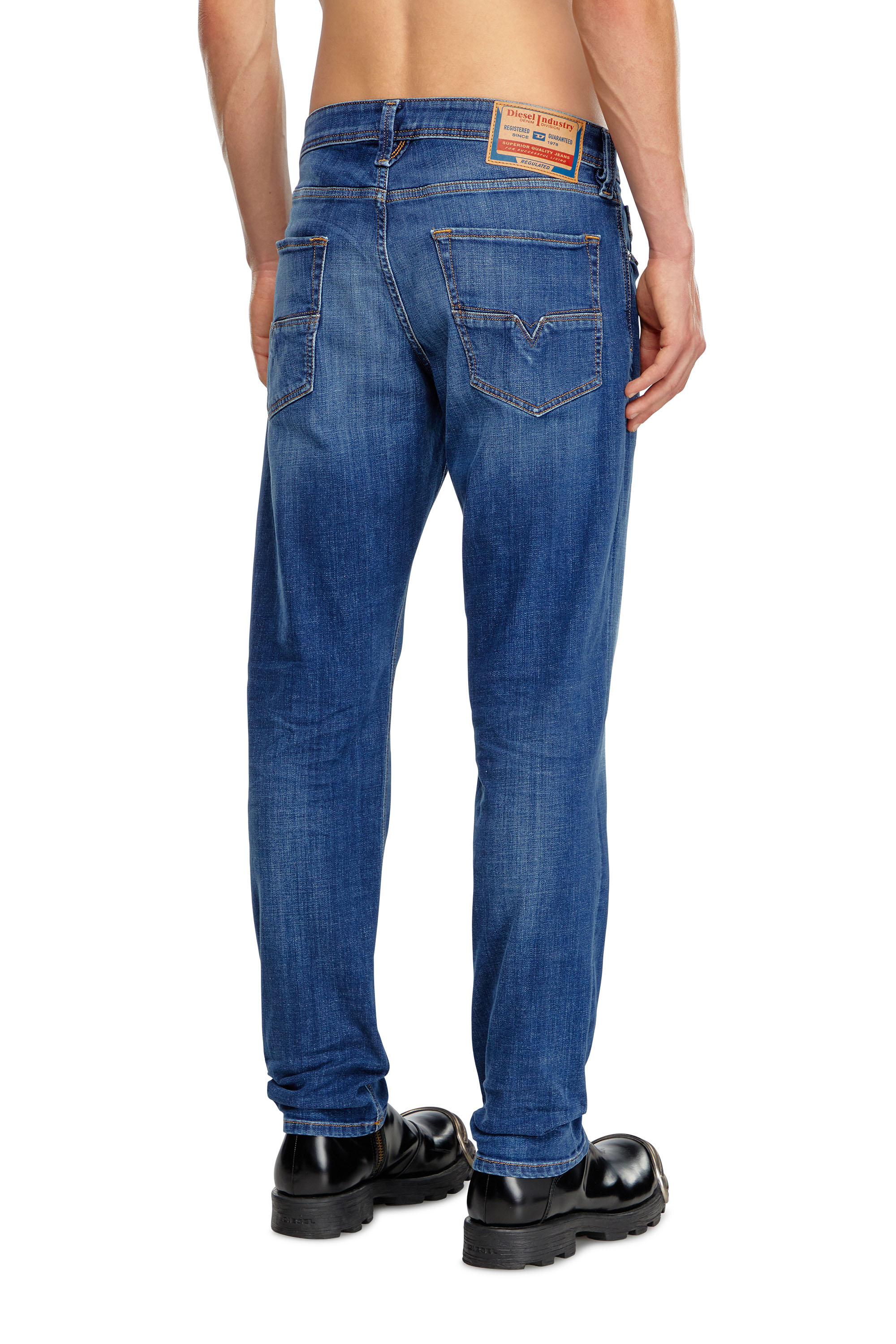 Diesel - Man Tapered Jeans 1986 Larkee-Beex 09K04, Medium blue - Image 4